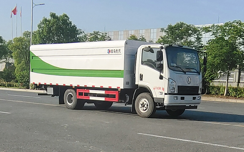 權駿牌JJJ5080XTYSX型密閉式桶裝垃圾車